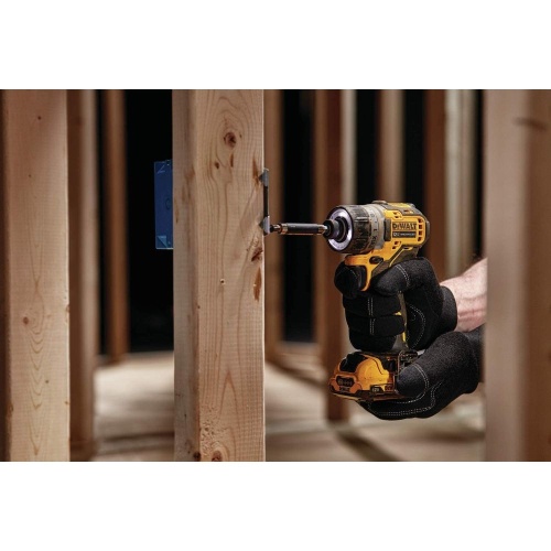 Аккумуляторный шуруповерт DEWALT DCF601D2, 12 В, 8 Нм, с 2 АКБ 5 Ач и ЗУ, в кейсе TSTAK (DCF601D2-QW) фото 2