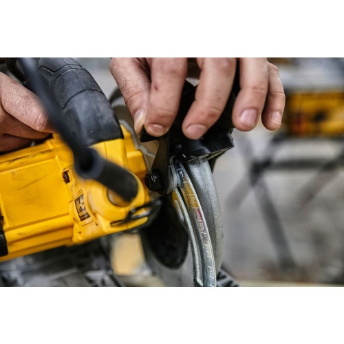 Дисковая пила DEWALT DWE576K, 1600 Вт, 190 мм, 5200 об/мин, в кейсе (DWE576K-QS) фото 2