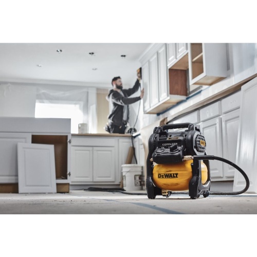 Аккумуляторный компрессор DEWALT DCC1018N, 18/54 В, 9.6 бар, 48 л/мин, без АКБ и ЗУ (DCC1018N-XJ) фото 7