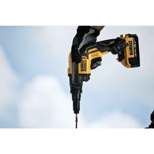 Аккумуляторный шуруповерт DEWALT DCF622B, 20 В, 34 Нм, 2000 об/мин, без АКБ и ЗУ (DCF622B-XJ) фото 4 Аккумуляторный шуруповерт DEWALT DCF622B, 20 В, 34 Нм, 2000 об/мин, без АКБ и ЗУ (DCF622B-XJ) фото 4