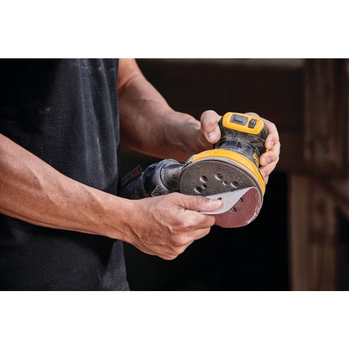Аккумуляторная эксцентриковая шлифмашина DEWALT DCW210NT, 18 В, 125 мм, 12000 кол/мин, без АКБ и ЗУ, в кейсе TSTAK фото 6 Аккумуляторная эксцентриковая шлифмашина DEWALT DCW210NT, 18 В, 125 мм, 12000 кол/мин, без АКБ и ЗУ, в кейсе TSTAK фото 6