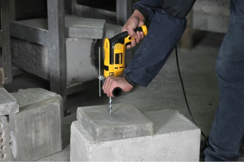 Ударная дрель DEWALT DWD024S, 701 Вт (DWD024S-QS) фото 5