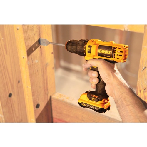 Аккумуляторная ударная дрель-шуруповерт DEWALT DCD716D2, 10.8 В, 1500 об/мин, 22500 уд/мин, с 2 АКБ 2 Ач и ЗУ, в кейсе (DCD716D2-QW) фото 5 Аккумуляторная ударная дрель-шуруповерт DEWALT DCD716D2, 10.8 В, 1500 об/мин, 22500 уд/мин, с 2 АКБ 2 Ач и ЗУ, в кейсе (DCD716D2-QW) фото 5