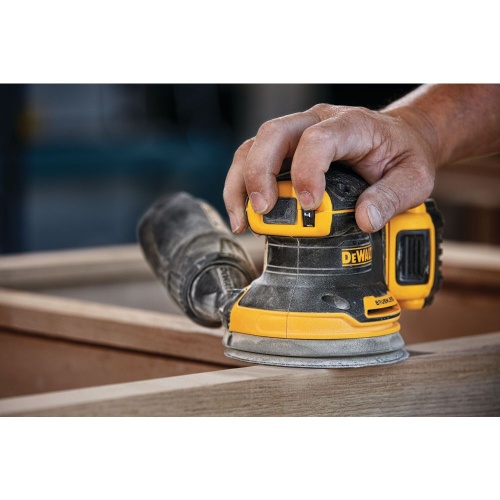 Аккумуляторная эксцентриковая шлифмашина DEWALT DCW210NT, 18 В, 125 мм, 12000 кол/мин, без АКБ и ЗУ, в кейсе TSTAK фото 9 Аккумуляторная эксцентриковая шлифмашина DEWALT DCW210NT, 18 В, 125 мм, 12000 кол/мин, без АКБ и ЗУ, в кейсе TSTAK фото 9