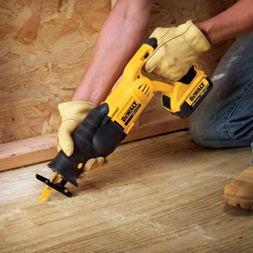Аккумуляторная сабельная пила DEWALT, 18 В, 2950 ход/мин, c 2 АКБ 4 Ач и ЗУ, в кейсе, (DCS380M2-QW) фото 8