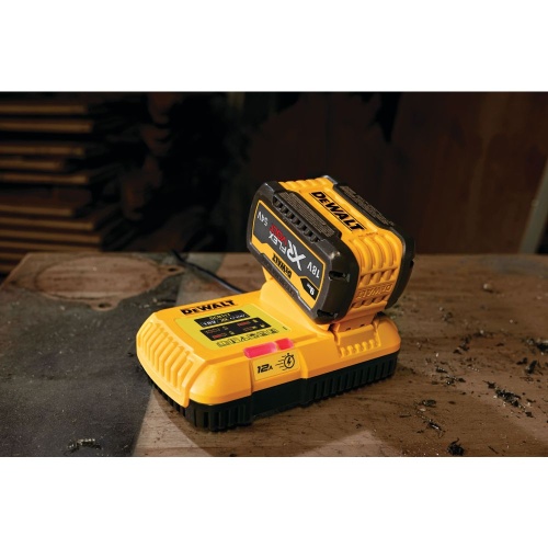 Быстрое зарядное устройство DEWALT DCB117, 18/54 В, 12 А (DCB117-QW) фото 3