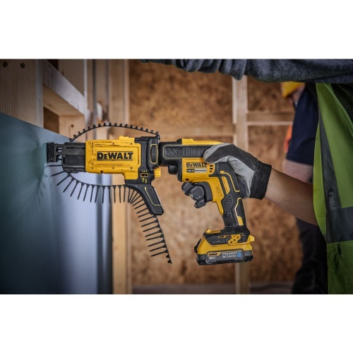 Ленточная насадка для подачи шурупов DEWALT DCF6202, для шуруповертов DCF620 и DCF621 фото 4