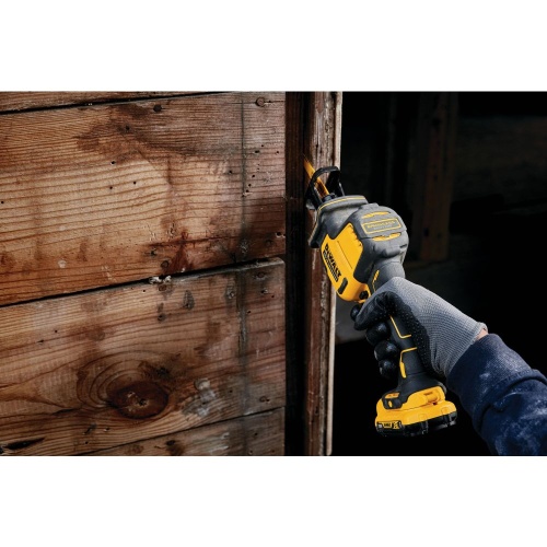 Аккумуляторная сабельная пила DEWALT DCS312D2, 12 В, 2800 ход/мин, 16 мм, с 2 АКБ 2 Ач и ЗУ, в кейсе TSTAK (DCS312D2-QW) фото 3