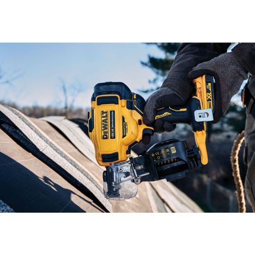 Аккумуляторный барабанный гвоздезабивной пистолет DEWALT DCN45RNN, 18 В, с 2 АКБ 2 Ач и ЗУ, в сумке фото 9