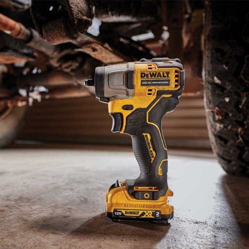 Аккумуляторный компактный импульсный гайковерт DEWALT DCF902D2,10.8 (12) В, 2 Ач, кейс (DCF902D2-QW) фото 3