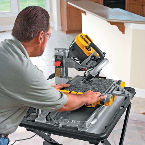 Плиткорез DEWALT D24000, 1600 Вт, 250 мм, 4200 об/мин (D24000-QS) фото 2