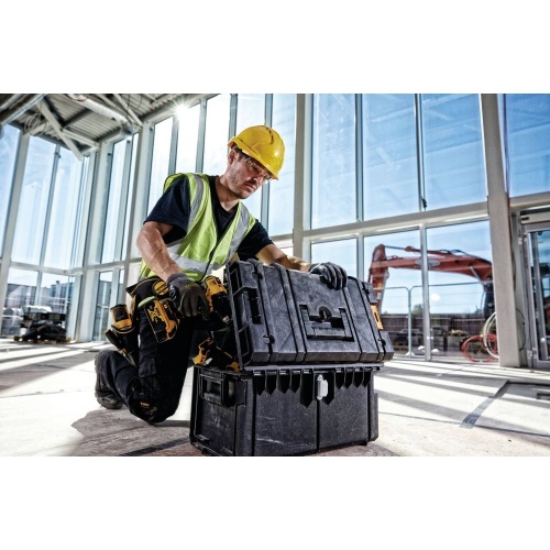 Ящик для инструмента DEWALT TOUGHSYSTEM DS300, cо вставкой-органайзером, 35 л (1-70-322) фото 3 Ящик для инструмента DEWALT TOUGHSYSTEM DS300, cо вставкой-органайзером, 35 л (1-70-322) фото 3