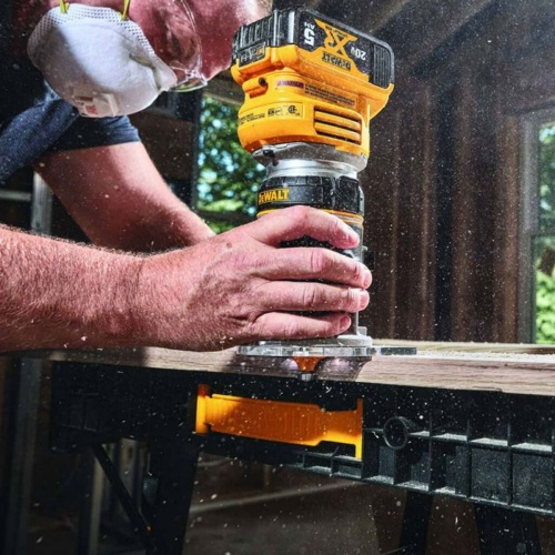 Аккумуляторный кромочный фрезер DEWALT DCW600N, 18 В, 25500 об/мин, 55 мм, без АКБ и ЗУ (DCW600N-XJ) фото 2 Аккумуляторный кромочный фрезер DEWALT DCW600N, 18 В, 25500 об/мин, 55 мм, без АКБ и ЗУ (DCW600N-XJ) фото 2