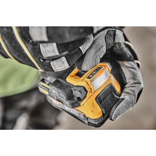 Аккумуляторная дрель-шуруповерт DEWALT DCD800P2, 18 В, 2000 об/мин, с 2 АКБ 5 Ач и ЗУ, в кейсе TSTAK (DCD800P2-QW) фото 2 Аккумуляторная дрель-шуруповерт DEWALT DCD800P2, 18 В, 2000 об/мин, с 2 АКБ 5 Ач и ЗУ, в кейсе TSTAK (DCD800P2-QW) фото 2