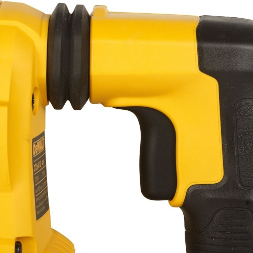 Перфоратор DEWALT D25413K, 1000 Вт, 4.2 Дж, 4700 уд/мин, в кейсе (D25413K-QS) фото 9 Перфоратор DEWALT D25413K, 1000 Вт, 4.2 Дж, 4700 уд/мин, в кейсе (D25413K-QS) фото 9