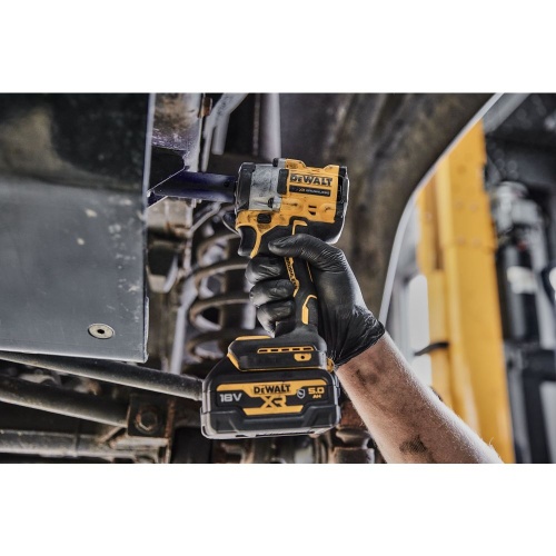 Аккумуляторный гайковерт DEWALT DCF923P1, 18 В, 610 Нм, 3550 уд/мин, с АКБ 5 Ач и ЗУ (DCF923P1N-XJ) фото 7