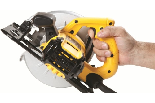 Дисковая пила DEWALT DWE560B-KS фото 7