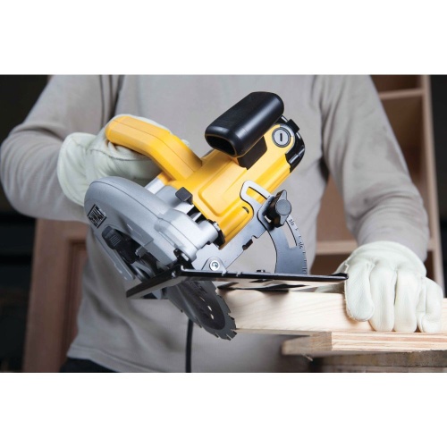 Дисковая пила DEWALT DWE560, 1350 Вт, 184 мм, 5500 об/мин (DWE560-QS) фото 2