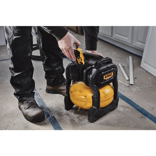 Аккумуляторный компрессор DEWALT DCC1018N, 18/54 В, 9.6 бар, 48 л/мин, без АКБ и ЗУ (DCC1018N-XJ) фото 6