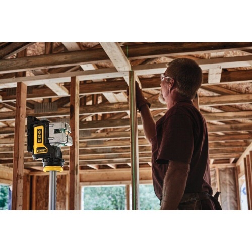 Линейный лазерный нивелир DEWALT, на батарейках, самовыравнивающийся, зеленый, 20 м, в кейсе (DW089CG-XJ) фото 4 Линейный лазерный нивелир DEWALT, на батарейках, самовыравнивающийся, зеленый, 20 м, в кейсе (DW089CG-XJ) фото 4