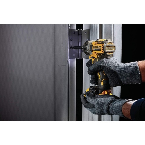 Аккумуляторный шуруповерт DEWALT DCF601D2, 12 В, 8 Нм, с 2 АКБ 5 Ач и ЗУ, в кейсе TSTAK (DCF601D2-QW) фото 3