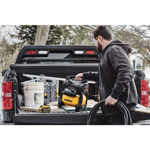 Аккумуляторный компрессор DEWALT DCC1018N, 18/54 В, 9.6 бар, 48 л/мин, без АКБ и ЗУ (DCC1018N-XJ) фото 8