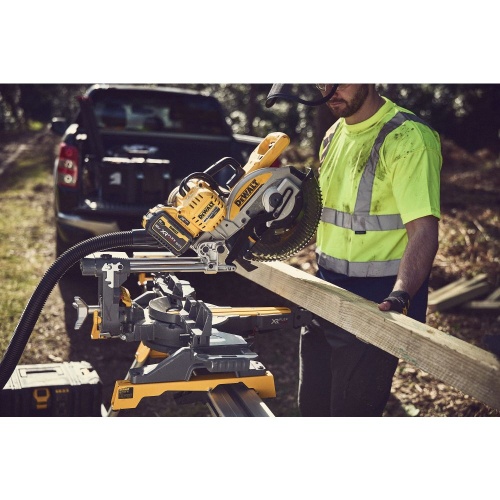 Аккумуляторная торцовочная пила DEWALT DCS727N, 54 В, 250 мм, 4300 об/мин, без АКБ и ЗУ (DCS727N-XJ) фото 3 Аккумуляторная торцовочная пила DEWALT DCS727N, 54 В, 250 мм, 4300 об/мин, без АКБ и ЗУ (DCS727N-XJ) фото 3