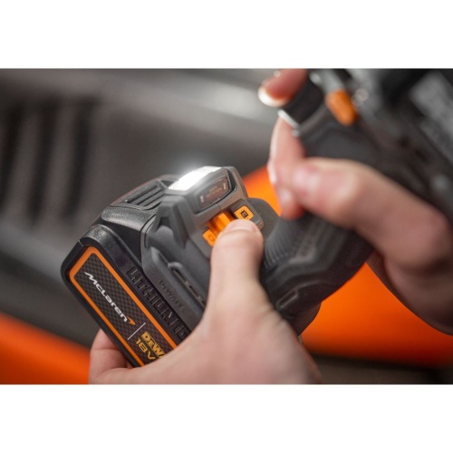 Ударная дрель-шуруповерт DEWALT McLaren Limited Edition DCD85MM2T, 18 В, 2000 об/мин, с 2 АКБ 4 Ач и ЗУ, в кейсе TSTAK фото 3