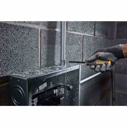 Набор отверток DEWALT TOUGHSERIES DWHT65102-0, PH/PZ/SL, 8 шт. фото 3 Набор отверток DEWALT TOUGHSERIES DWHT65102-0, PH/PZ/SL, 8 шт. фото 3