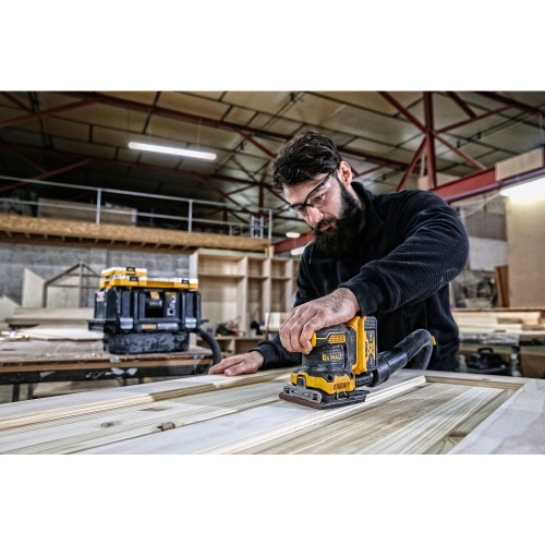 Аккумуляторная плоскошлифовальная машина DEWALT DCW200N, 18 В, 13500 кол/мин, без АКБ и ЗУ (DCW200N-XJ) фото 8 Аккумуляторная плоскошлифовальная машина DEWALT DCW200N, 18 В, 13500 кол/мин, без АКБ и ЗУ (DCW200N-XJ) фото 8