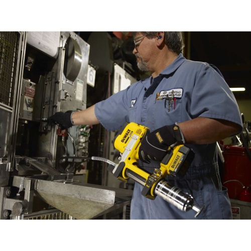 Аккумуляторный смазочный пистолет DEWALT DCGG571M1, 18 В, 690 бар, с АКБ 4 Ач и ЗУ, в кейсе (DCGG571M1-QW) фото 7 Аккумуляторный смазочный пистолет DEWALT DCGG571M1, 18 В, 690 бар, с АКБ 4 Ач и ЗУ, в кейсе (DCGG571M1-QW) фото 7