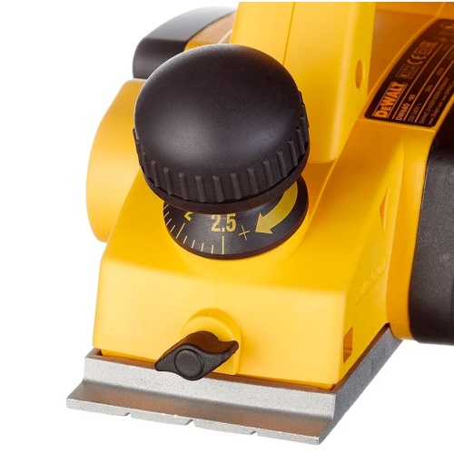 Рубанок DEWALT DW680, 600 Вт, 15000 об/мин, 82 мм (DW680-QS) фото 5 Рубанок DEWALT DW680, 600 Вт, 15000 об/мин, 82 мм (DW680-QS) фото 5