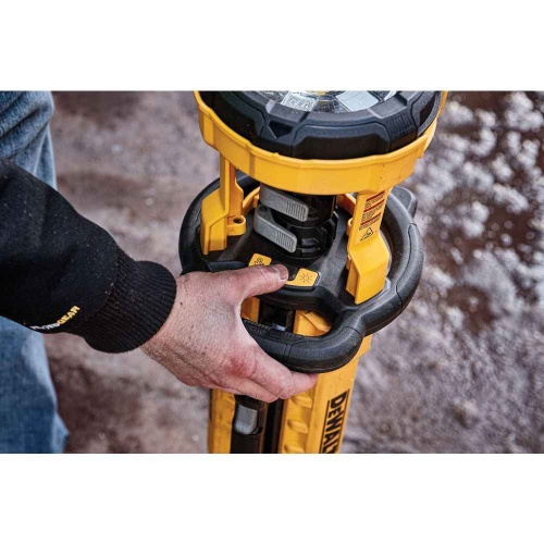 Аккумуляторная мачта освещения DEWALT DCL079N, 20 В, 3000 лм, без АКБ и ЗУ (DCL079N-A9) фото 5 Аккумуляторная мачта освещения DEWALT DCL079N, 20 В, 3000 лм, без АКБ и ЗУ (DCL079N-A9) фото 5