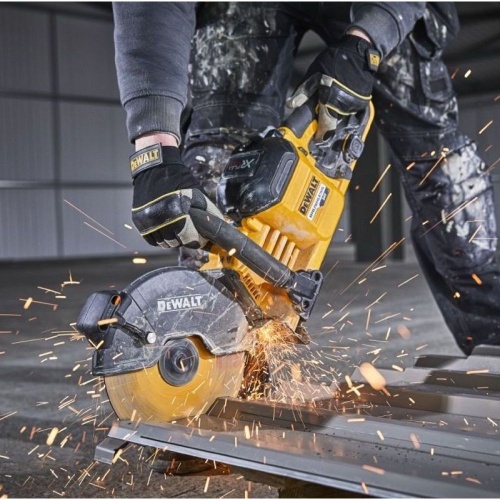 Аккумуляторная отрезная машина DEWALT DCS691N, 54 В, 230 мм, 6600 об/мин, без АКБ и ЗУ (DCS691N-XJ) фото 2
