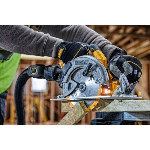 Аккумуляторная дисковая пила DEWALT DCS570N, 18 В, 184 мм, 5500 об/мин, без АКБ и ЗУ (DCS570N-XJ) фото 8 Аккумуляторная дисковая пила DEWALT DCS570N, 18 В, 184 мм, 5500 об/мин, без АКБ и ЗУ (DCS570N-XJ) фото 8