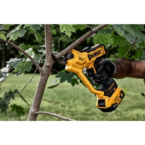 Аккумуляторный секатор DEWALT DCMPP568N, 18 В, рез до 38 мм, без АКБ и ЗУ (DCMPP568N-XJ) фото 4