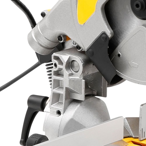 Торцовочная пила DEWALT DWS777, 1800 Вт, 216 мм, 6300 об/мин (DWS777-QS) фото 8 Торцовочная пила DEWALT DWS777, 1800 Вт, 216 мм, 6300 об/мин (DWS777-QS) фото 8