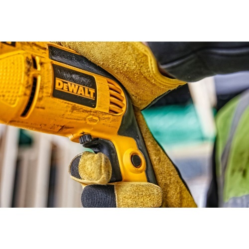 Ударная дрель DEWALT DWD024K, 650 Вт, 2800 об/мин, 47600 уд/мин, в кейсе (DWD024K-QS) фото 7