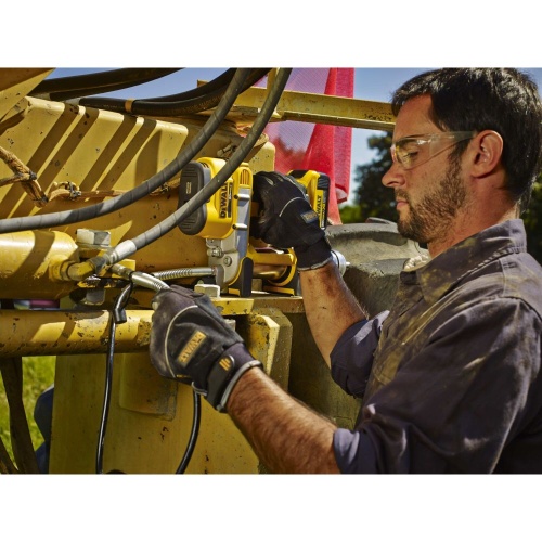 Аккумуляторный смазочный пистолет DEWALT DCGG571M1, 18 В, 690 бар, с АКБ 4 Ач и ЗУ, в кейсе (DCGG571M1-QW) фото 8 Аккумуляторный смазочный пистолет DEWALT DCGG571M1, 18 В, 690 бар, с АКБ 4 Ач и ЗУ, в кейсе (DCGG571M1-QW) фото 8