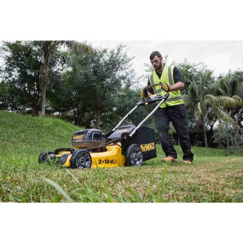 Аккумуляторная газонокосилка DEWALT DCMW564P2, 2х18 В, 3300 об/мин, 55 л, с 2 АКБ 5 Ач и ЗУ (DCMW564P2-QW) фото 10