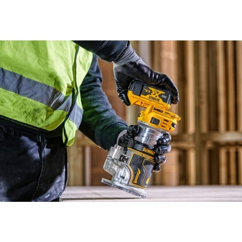 Аккумуляторный кромочный фрезер DEWALT DCW600N, 18 В, 25500 об/мин, 55 мм, без АКБ и ЗУ (DCW600N-XJ) фото 5 Аккумуляторный кромочный фрезер DEWALT DCW600N, 18 В, 25500 об/мин, 55 мм, без АКБ и ЗУ (DCW600N-XJ) фото 5