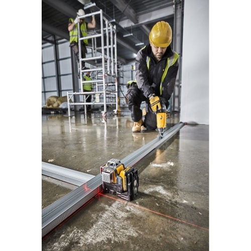Самовыравнивающийся линейный КРАСНЫЙ лазерный уровень DEWALT DCE089D1R фото 7 Самовыравнивающийся линейный КРАСНЫЙ лазерный уровень DEWALT DCE089D1R фото 7