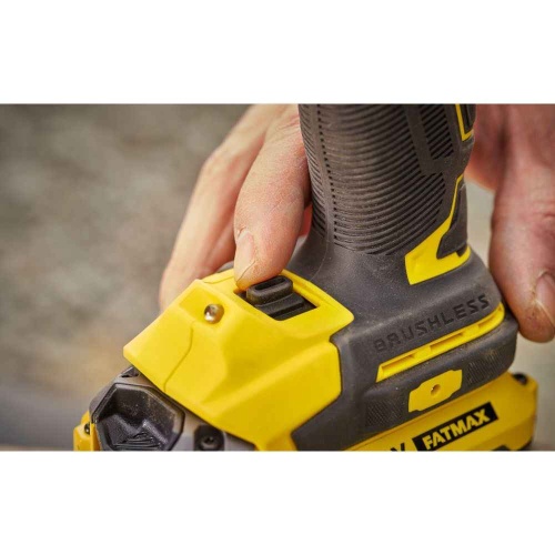 Аккумуляторный гайковерт STANLEY SFMCF920B, 18 В, 370 Нм, 3100 уд/мин, без АКБ и ЗУ (SFMCF920B-XJ) фото 5 Аккумуляторный гайковерт STANLEY SFMCF920B, 18 В, 370 Нм, 3100 уд/мин, без АКБ и ЗУ (SFMCF920B-XJ) фото 5