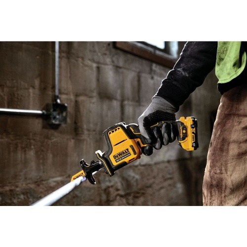 Аккумуляторная сабельная пила DEWALT DCS312N, 12 В, 2800 ход/мин, 16 мм, без АКБ и ЗУ (DCS312N-XJ) фото 3