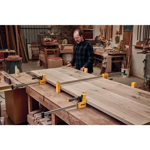 Параллельная реечная струбцина DEWALT DWHT83832-1, 1200 мм, 675 кг фото 8 Параллельная реечная струбцина DEWALT DWHT83832-1, 1200 мм, 675 кг фото 8