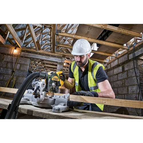 Торцовочная пила DEWALT DWS774, 1400 Вт, 216 мм, 4500 об/мин (DWS774-QS) фото 8 Торцовочная пила DEWALT DWS774, 1400 Вт, 216 мм, 4500 об/мин (DWS774-QS) фото 8
