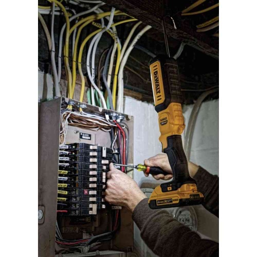 Аккумуляторный фонарь DEWALT DCL050, 18 В, 500 лм, без АКБ и ЗУ (DCL050-XJ) фото 7 Аккумуляторный фонарь DEWALT DCL050, 18 В, 500 лм, без АКБ и ЗУ (DCL050-XJ) фото 7