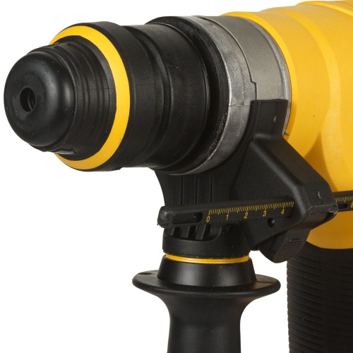 Перфоратор DEWALT D25413K, 1000 Вт, 4.2 Дж, 4700 уд/мин, в кейсе (D25413K-QS) фото 4 Перфоратор DEWALT D25413K, 1000 Вт, 4.2 Дж, 4700 уд/мин, в кейсе (D25413K-QS) фото 4