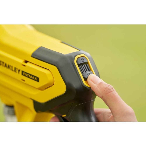 Аккумуляторная мойка высокого давления STANLEY FATMAX SFMCPC93M1, 18 В, 24 бар, 120 л/ч, с АКБ 4 Ач и ЗУ (SFMCPC93M1-QW) фото 6