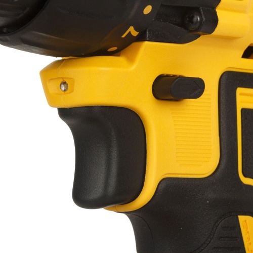 Аккумуляторная дрель-шуруповерт DEWALT DCD771D2, 20 В, 1750 об/мин, с 2 АКБ 2 Ач и ЗУ, в кейсе (DCD771D2-A9) фото 4
